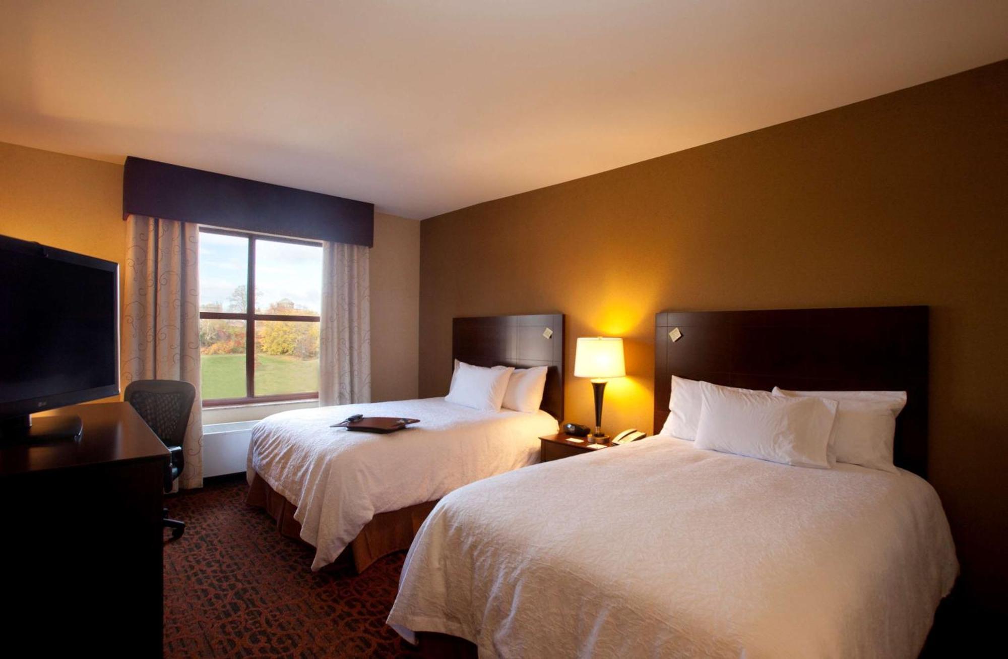 Hampton Inn Marquette-Waterfront Dış mekan fotoğraf