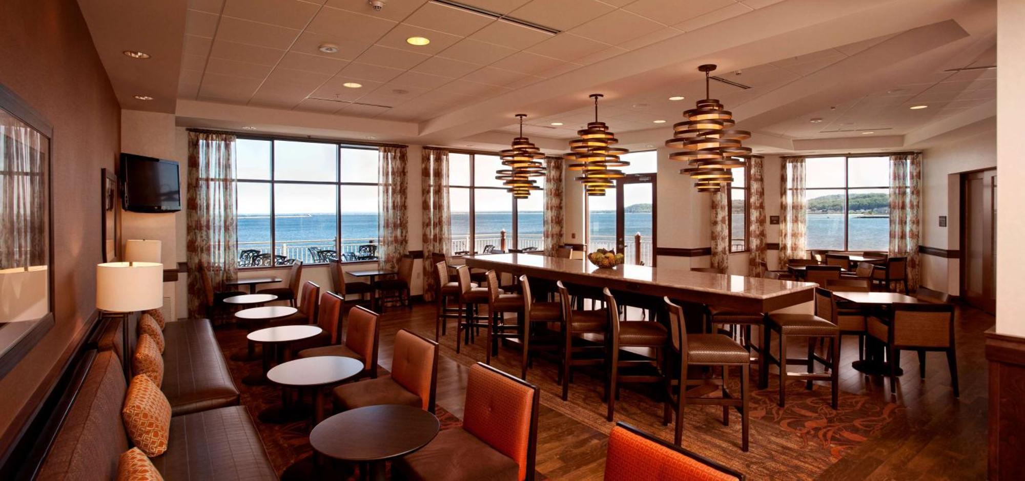 Hampton Inn Marquette-Waterfront Dış mekan fotoğraf