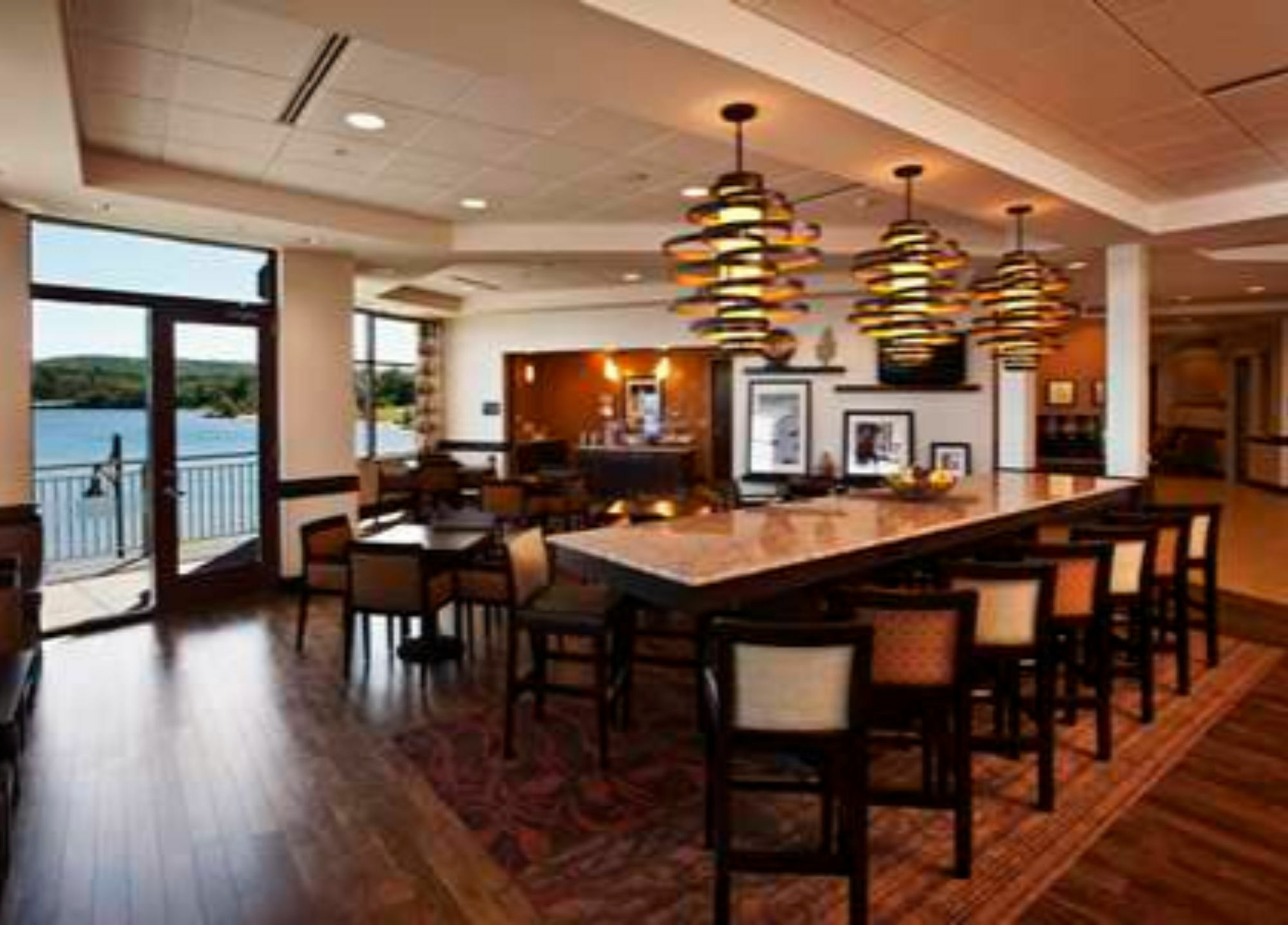 Hampton Inn Marquette-Waterfront Dış mekan fotoğraf